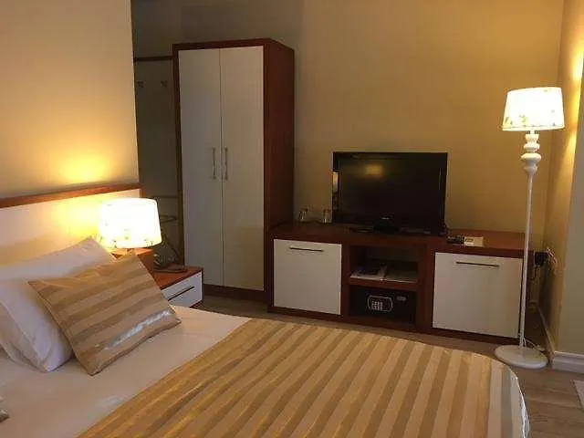 호텔 Sokrat 4*